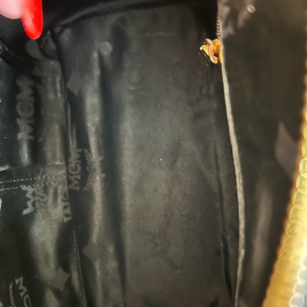 TRADED - MCM Black and Mini Boston Handbag with Structured Design - Picture 11 of 14